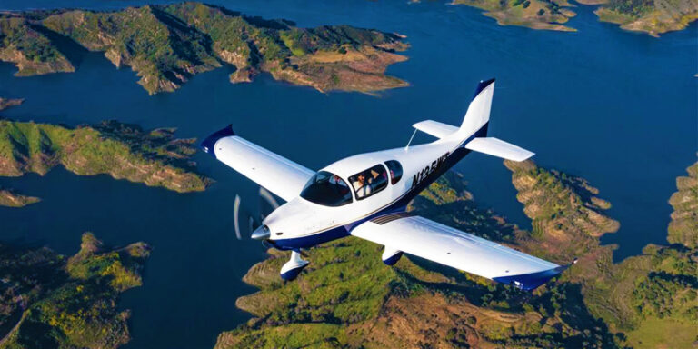 the airplane factory sling tsi aircraft