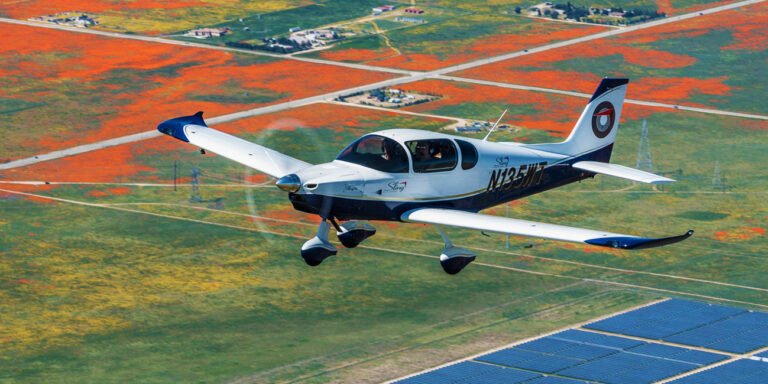 French publiation Aviation et Pilote and their article on the Sling TSi test flight